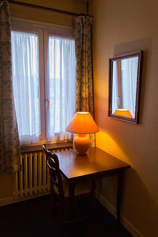 Hotel De Flandre Compiègne Szoba fotó